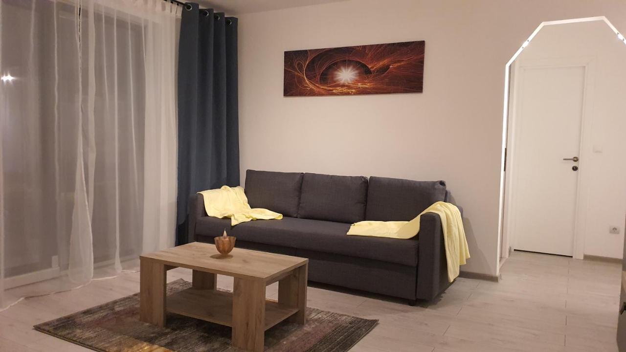Fim Apartament Apartamento Hunedoara Exterior foto